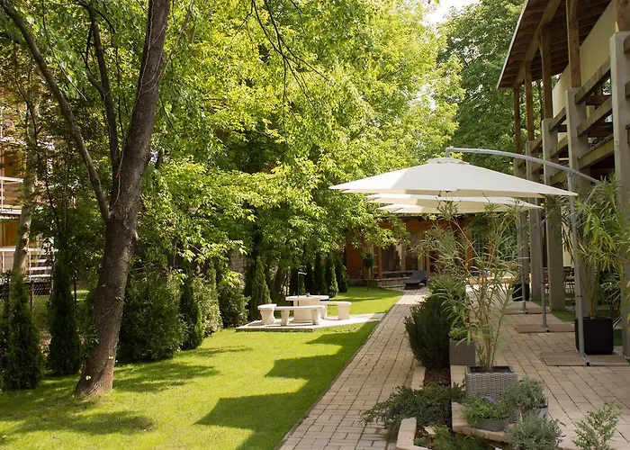 Silver Garden