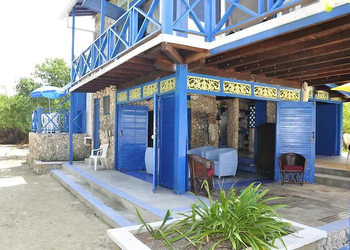Casa Gaviota Baru Beach House