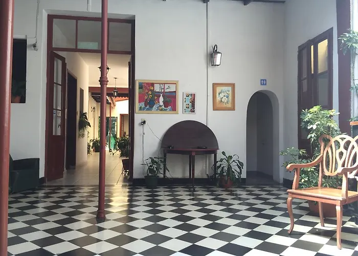 Albergue: Posada Casa de Borgoña