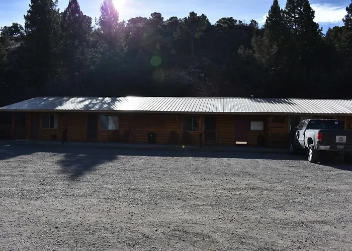 Ute Bluff Lodge, Cabins And Rv Park