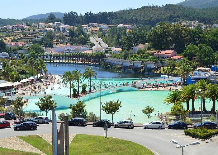 Hotel perto da faculdade: Praia Das Rocas Bungalows