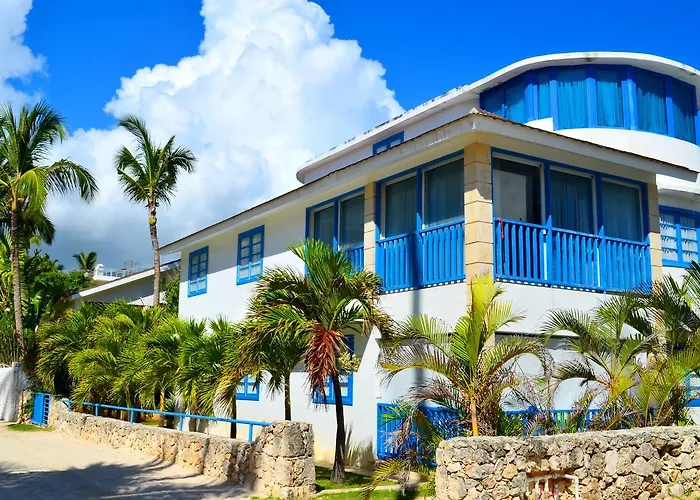 Beach Villas & Apartments Larimar