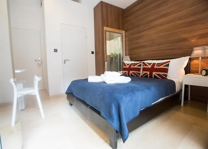 Apartment: Room Home Stay