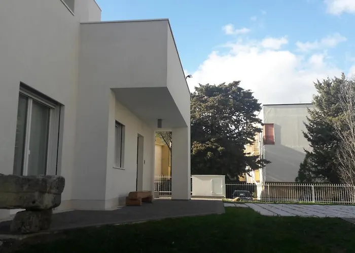 H-Sa Guest House