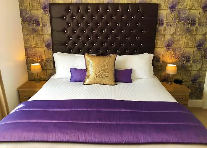 Guest house: Marine Court - Adults Only