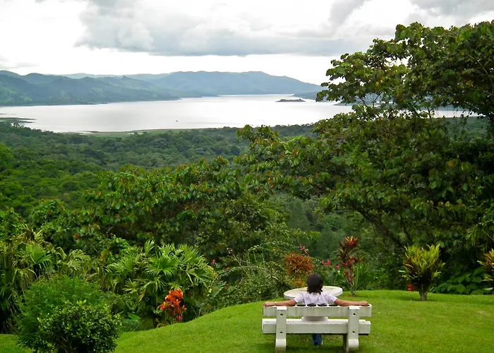 Vacation homes Arenal Observatory & Trails