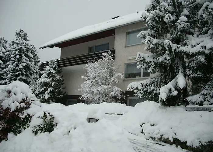 Pension Ferienwohnungen Rosenschloesschen