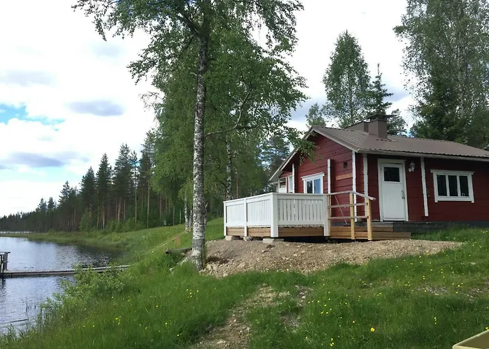 Hiiden Kaemppaekartano Iso Vuokramoekki Laehellae Tiilikan Kansallispuistoa