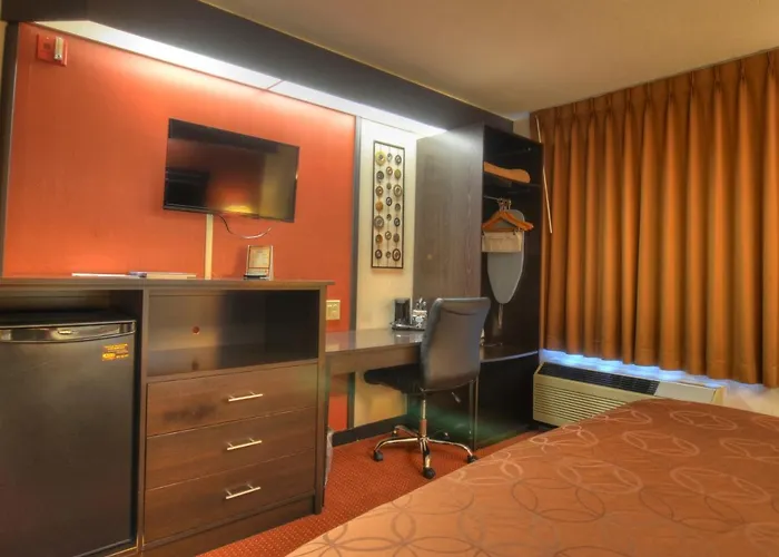 Motel: Smoky Mountain Inn & Suites