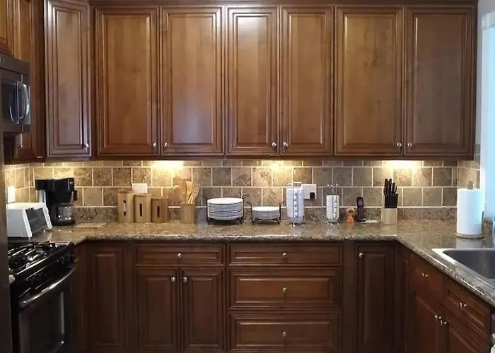 Villa W/ Waterfront Deck: 23 Mi To Bourbon Street!