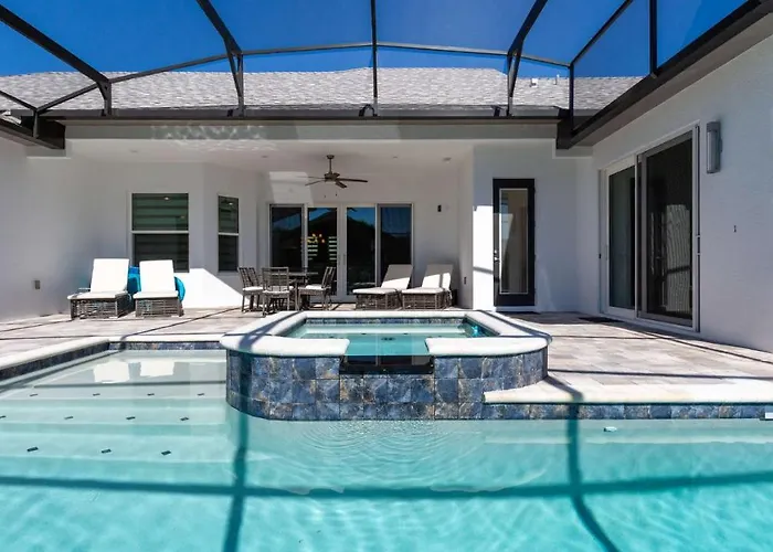 Paradise At Providence - Exclusive 4 Bed Pool Home
