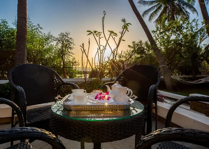 Ama Stays & Trails, Beach House Madh Island
