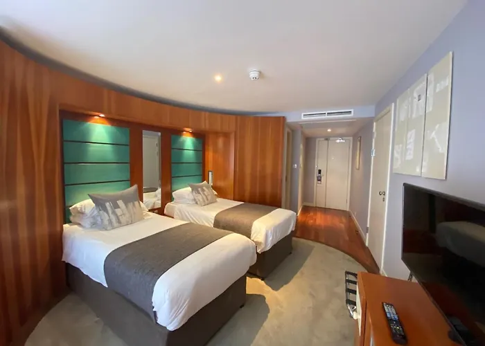 Hotels With Four Stars Mercure Brigstow Bristol